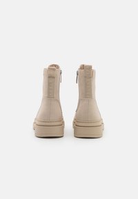 Tamaris ONLINE EXCLUSIVE - Platform ankle boots - shell