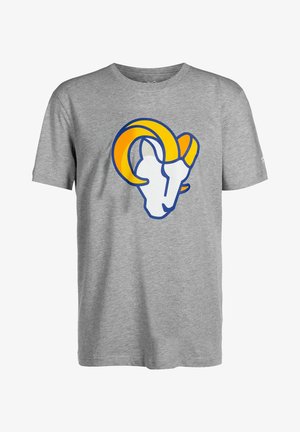 T-shirt gris à manches courtes avec un logo stylisé de tête de bélier blanc avec des cornes courbes orange et jaune entourées de bleu sur le devant.