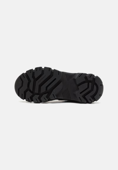 Rombaut BOCCACCIO II UNISEX - Sapatos casuais com atacadores - black