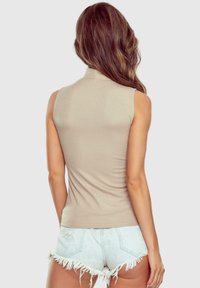 Eldar KAMELA beżowy