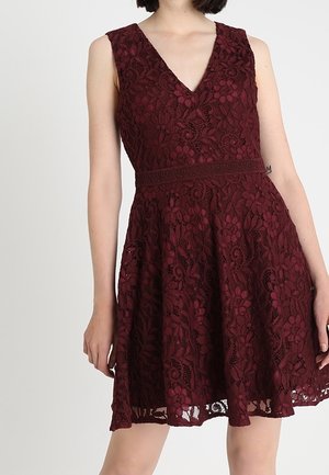 Forever New Robe de jour - red
