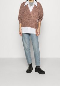 Cream Strickpullover - light pink
