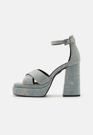 MAY CROSS - Sandali con tacco - blue