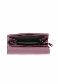 Portefeuille en cuir violet avec une finition texturée, comprenant deux compartiments et une fermeture éclair. L'intérieur est noir avec des emplacements pour cartes.