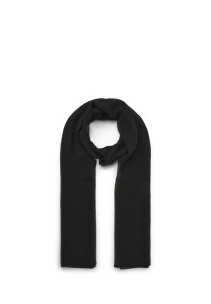 Schwarzer rechteckiger Schal, locker zu einem Kreis geschlungen, mit zwei gleich langen Enden, die vor weißem Hintergrund herunterhängen.