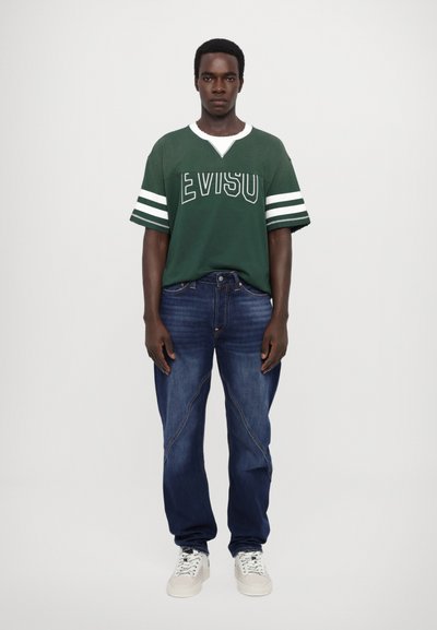 Evisu FRONT AND BACK PANELING AND CONTRAST STITCH - Triko s potiskem - green