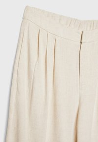 Thumbnail Image 7