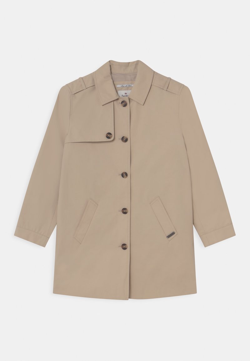 Manteau beige longueur genou avec fermeture à boutons, deux poches avant inclinées, épaulettes et col classique, posé à plat sur un fond blanc.