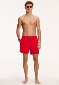 Shiwi REGULAR FIT  - Șorturi de baie - chinese red