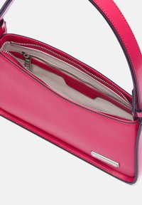 Liebeskind Berlin BAGUETTE - Borsa a mano - himbeere