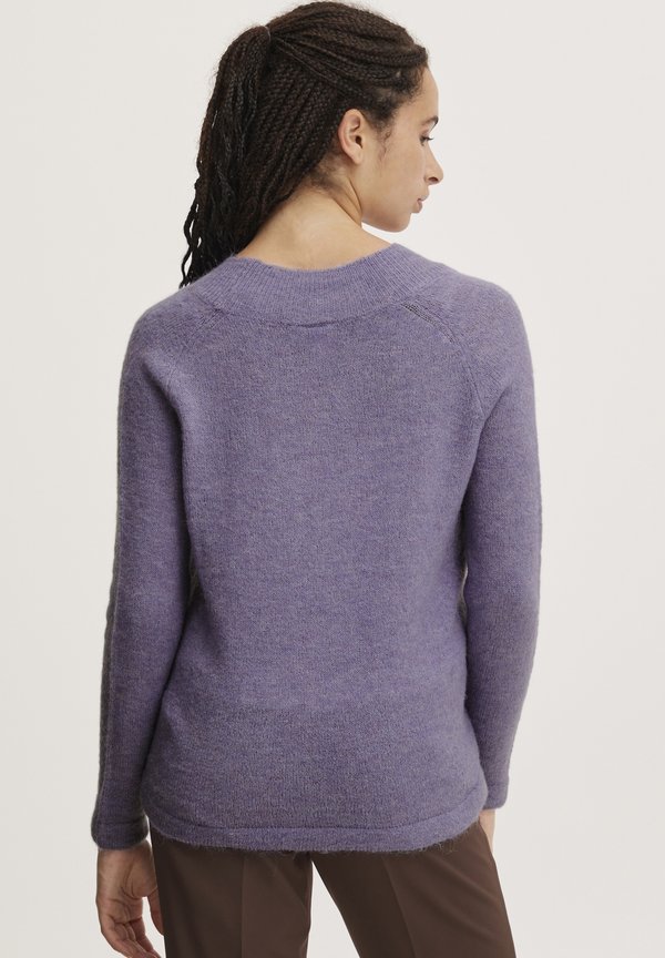 IHKamara - Jumper - daybreak3