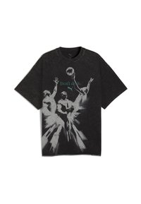 Černé oversized tričko s distressed texturou a grafickým designem tří postav sahajících po basketbalovém míči, se sloganem „Nedělej to.“