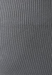 MAMALICIOUS MLALANIS SEEMLESS - Legging (type pantalon) - asphalt