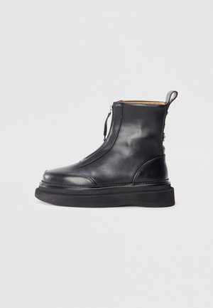 Platform ankle boots - black