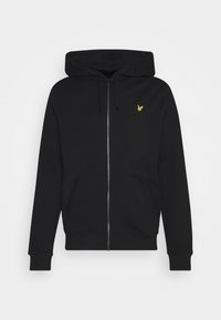 Sudadera con cremallera negra hecha de material suave, que incluye un bolsillo frontal tipo pouch, capucha con cordón y un pequeño logotipo amarillo en el pecho.