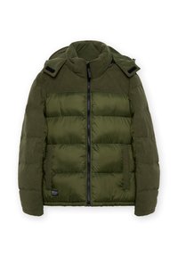 Chaqueta acolchada verde con cuello alto, diseño acolchado horizontal, cierre de cremallera y detalles de velcro en los hombros.