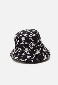Marc Cain Hatt - black/white