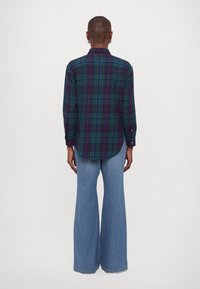 Lauren Ralph Lauren KOTTA LONG SLEEVE BUTTON FRONT SHIRT - Pogājama blūze - green