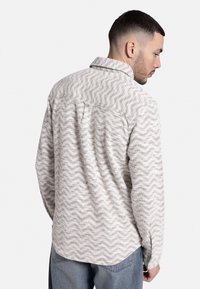 Redefined Rebel - Koszula