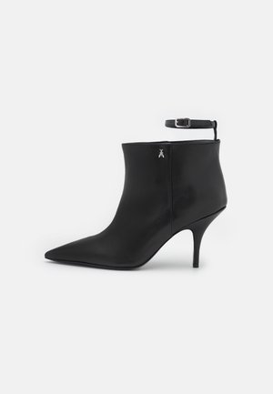 Enkelkaarsjes - black