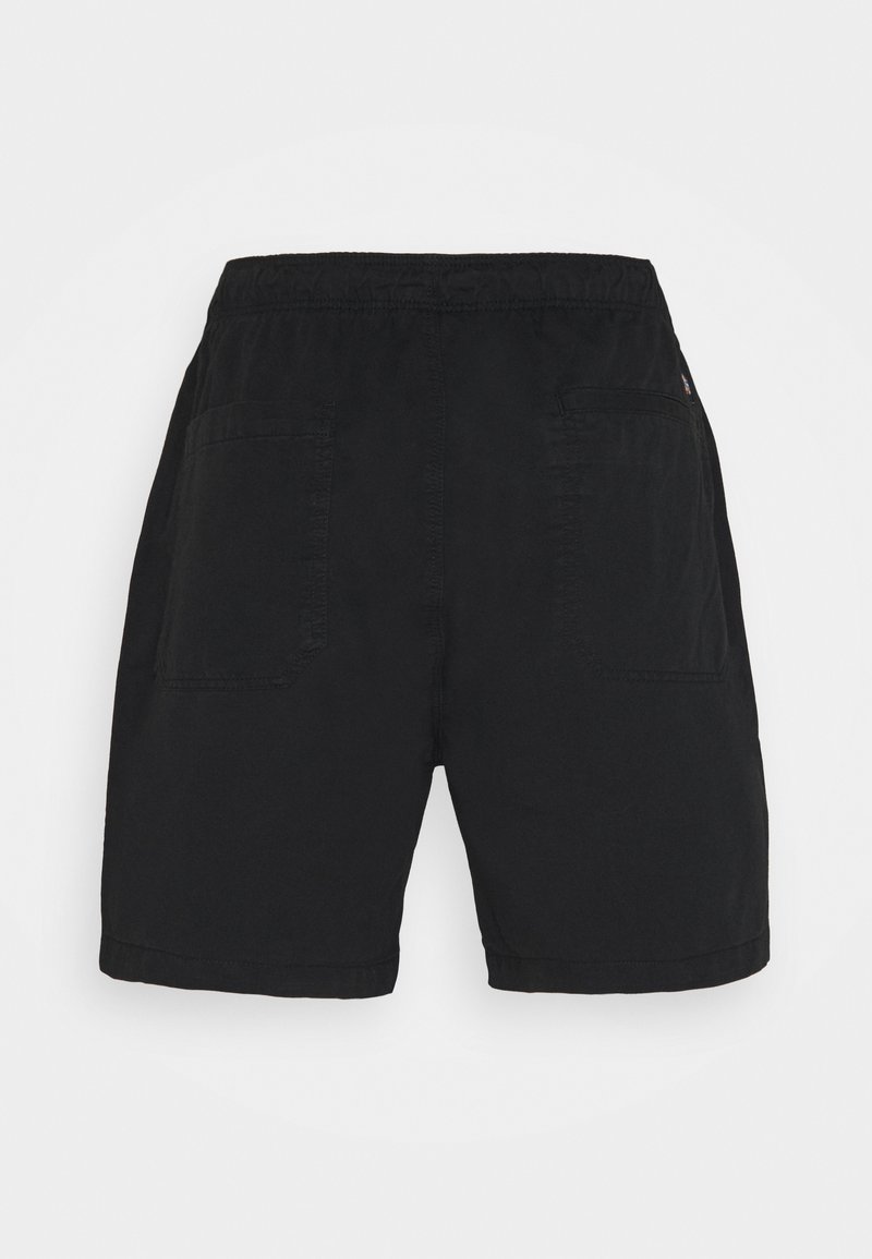Pantaloni corti neri con vita elasticizzata, due tasche posteriori e una vestibilità rilassata. Realizzati in tessuto leggero con una texture liscia.