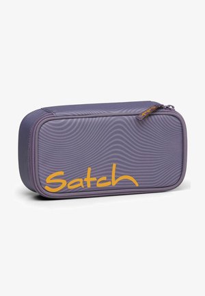 Satch SCHLAMPERBOX - Pencil case - purple orange
