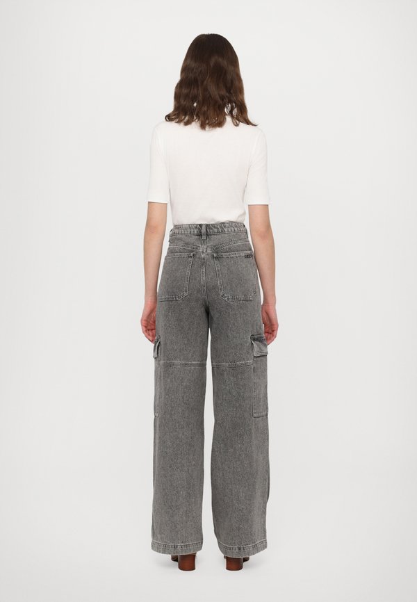 MID RISE WIDE JEANS - Relaxed fit jeans2