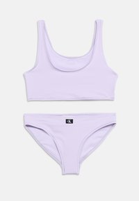 Unselected, lilac sprig