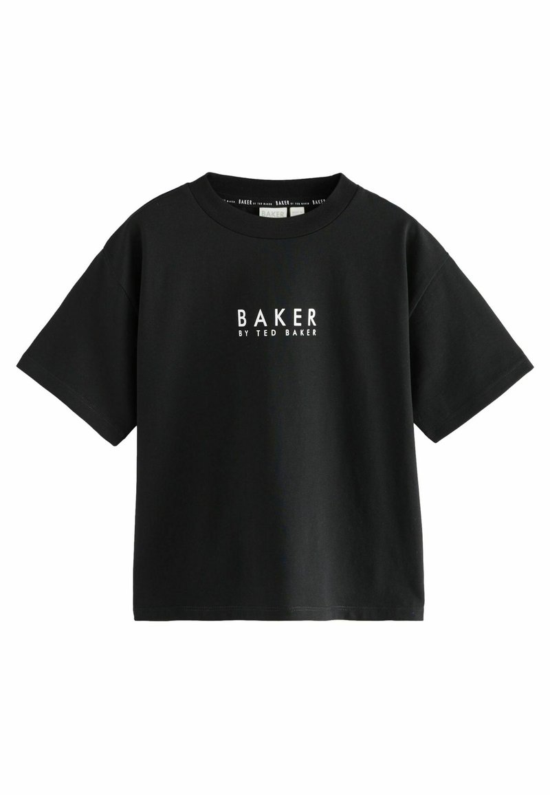 Juodas medvilninis marškinėliai su laisvu siluetu, trumpomis rankovėmis ir apvaliu kaklu. Priekyje yra baltas "BAKER" logotipas.