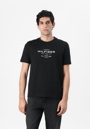STACK GRAPHIC TEE - T-shirt med print - black