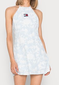 Tommy Jeans Vardagsklänning - light blue