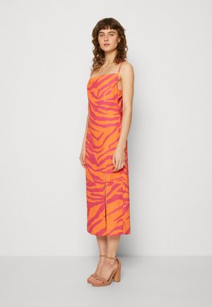 IN THE STYLE STRAPPY COWL NECK MIDI DRESS WITH SPLIT - Cocktail dress / Party dress - pink