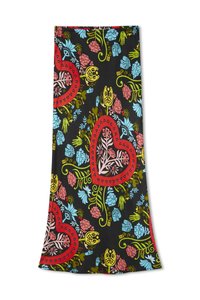 Μαύρος ύφασμα με έντονο floral σχέδιο που περιλαμβάνει κόκκινες καρδιές, ροζ λουλούδια, μπλε χέρια και πράσινα φύλλα. Λείο υφή, ρέουσα μορφή.