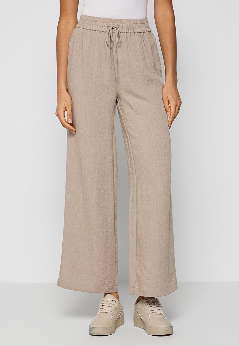 Selected Femme Broek zandkleur Selected Femme Broek zandkleur