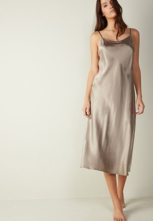 Nightie -  powder beige