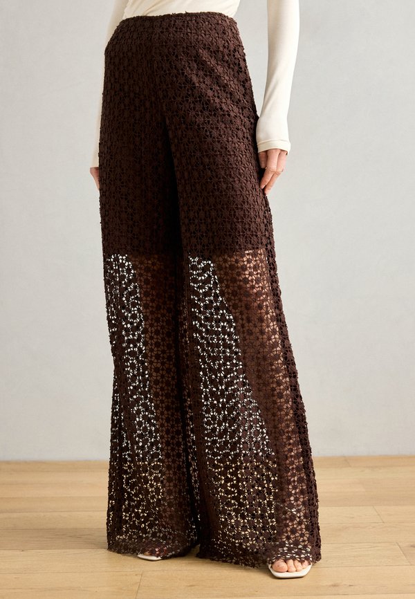 GINIKA TROUSERS - Stoffhose