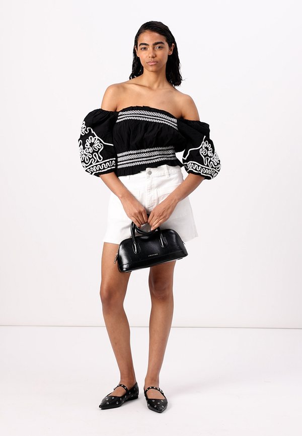 YASGIGGA SHORT - Blouse3