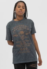 Paradiso Clothing AVENGED SEVENFOLD SEIZE THE DAY DIP DYE - Print T-shirt - black