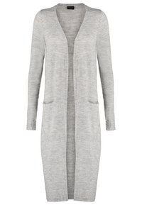 Ljusgrå öppen cardigan med lång ärm, ribbad manschett och två framfickor. Tillverkad av ett mjukt, stickat material.