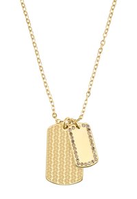 Collar de oro con dos placas de identificación; una tiene un patrón texturizado, la otra es lisa con una fila de cristales a lo largo del borde.