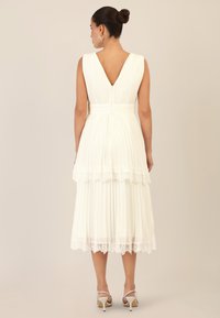 Apart Vestido de cóctel - creme