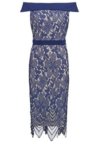 Mörkblå spetsklänning med off-shoulder halsringning, blommönster och franskant. Har en figursydd silhuett och ett midjebälte.