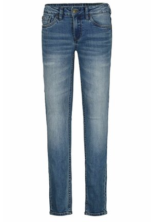 Jean slim en denim bleu moyen, avec cinq poches, un bouton de fermeture à l'avant et un léger délavage le long des cuisses pour plus de texture.