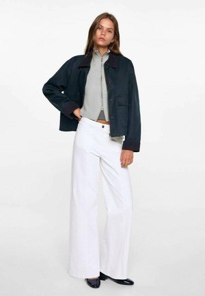 Flared Jeans - white