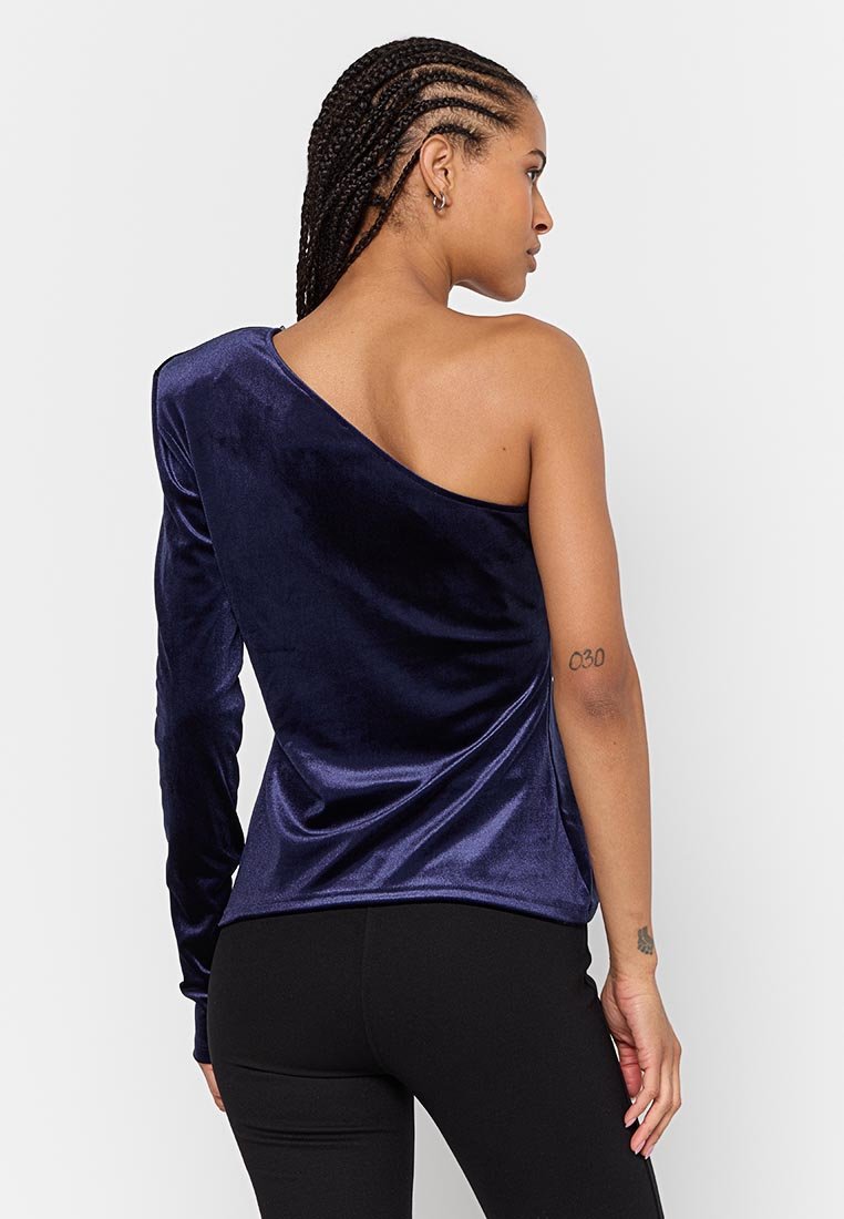 Marineblaues, einseitiges Top aus weichem, glänzendem Material; taillierte Passform mit langem Ärmel auf einer Seite; drapierte Details auf der Rückseite.