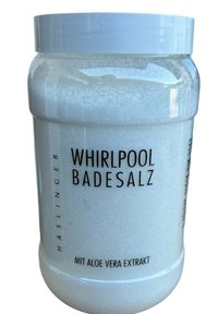 Weißes Kunststoffgefäß für Badesalz mit glatter Textur, beschriftet mit "Whirlpool Badesalz" und enthält Aloe Vera-Extrakt. Klare Kappe.