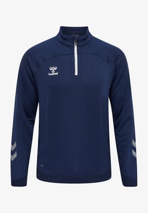 Marineblauer Langarmpullover mit halbem Reißverschluss am Kragen, ausgestattet mit einem weißen Reißverschluss, einem Logo auf der Brust und grauen Chevron-Akzenten an den Ärmeln.