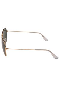Sonnenbrille mit goldfarbigem Metallrahmen und dunkelgrauen Gläsern, schlanken Bügeln und klaren Gummienden. Sie besitzt geometrische Kanten und eine polierte Oberfläche.