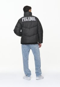 Pegador SPILLER PUFFER JACKET Winter jacket black/black