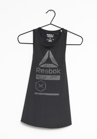 Svart ärmlös atletisk linne med Reebok-logotyp och geometriska mönster i grått, tillverkad av ett lätt, fukttransporterande tyg.